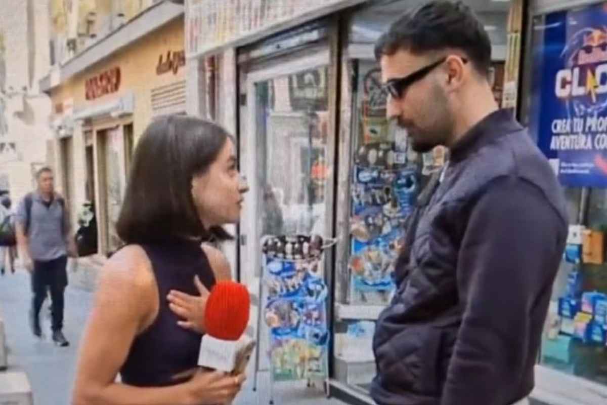 Giornalista spagnola molestata in diretta tv: la polizia è intervenuta subito