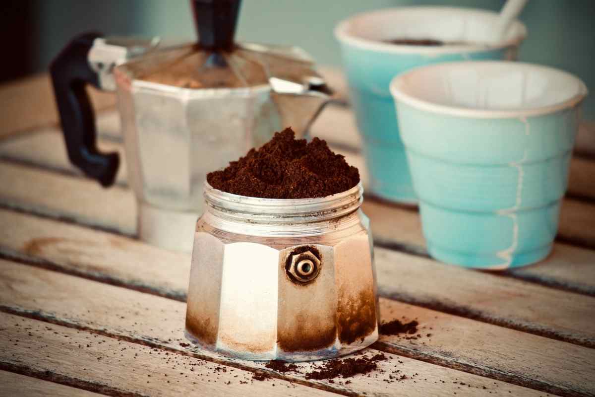 Come preparare il caffè nella moka correttamente: i trucchi