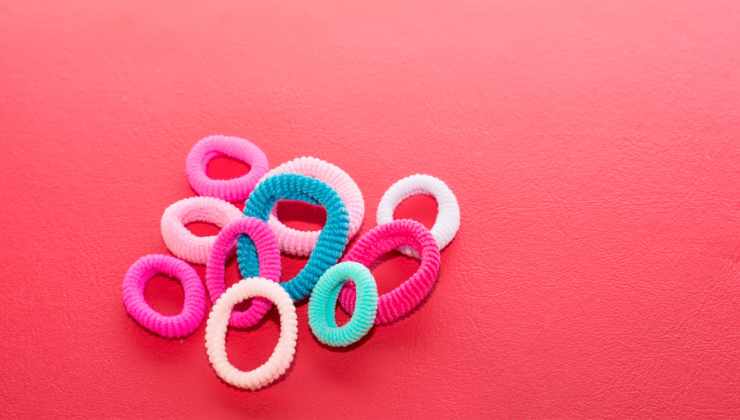 6 Braccialetti Porta Corsetto Da Polso In Plastica Con Perle Bianche - Elastici Per Fiori Sposa E Matrimonio - Fai Da Te