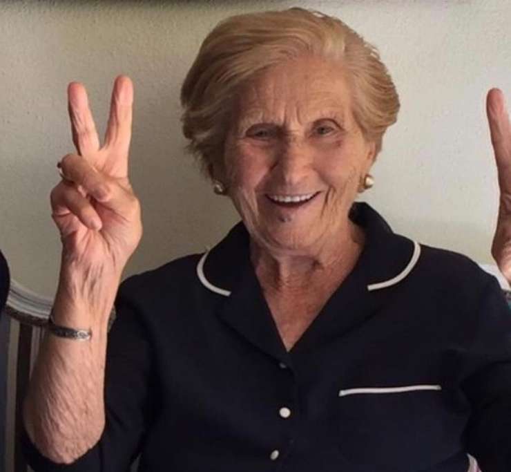 Alessia Marcuzzi festeggia il centesimo compleanno della nonna