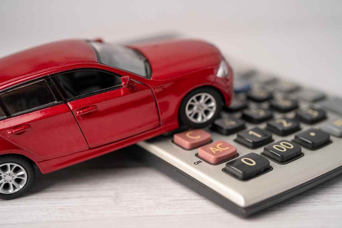 Trucco esperti risparmiare assicurazione auto