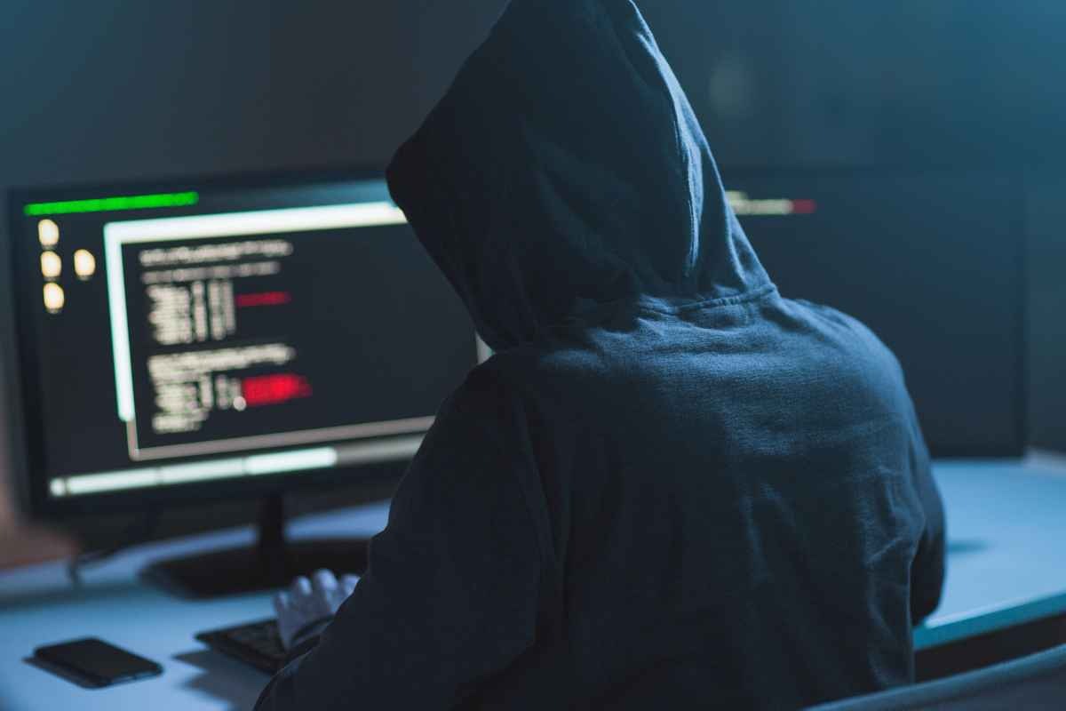 Attacco hacker rubati dati
