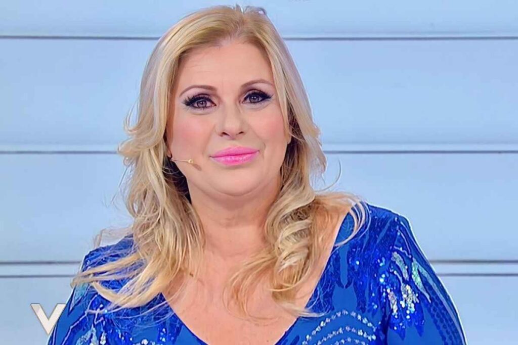 Tina Cipollari: età, ex marito, dieta, figli, dove vive, studi. Tutto ...