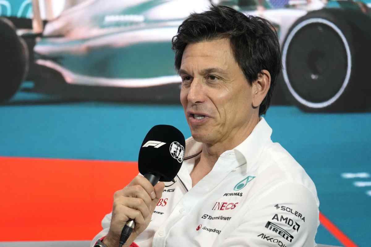 Wolff difende Verstappen