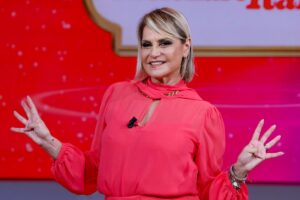 Simona Ventura in primo piano