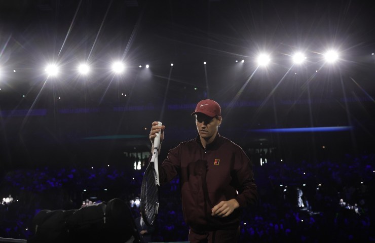 Sinner si prepara in campo