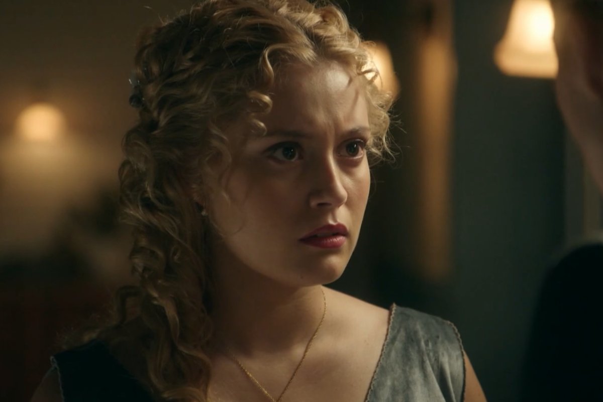 Jana de la Promessa con espressione preoccupata