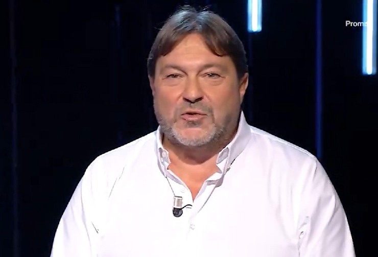 sigfrido ranucci che parla in primo piano