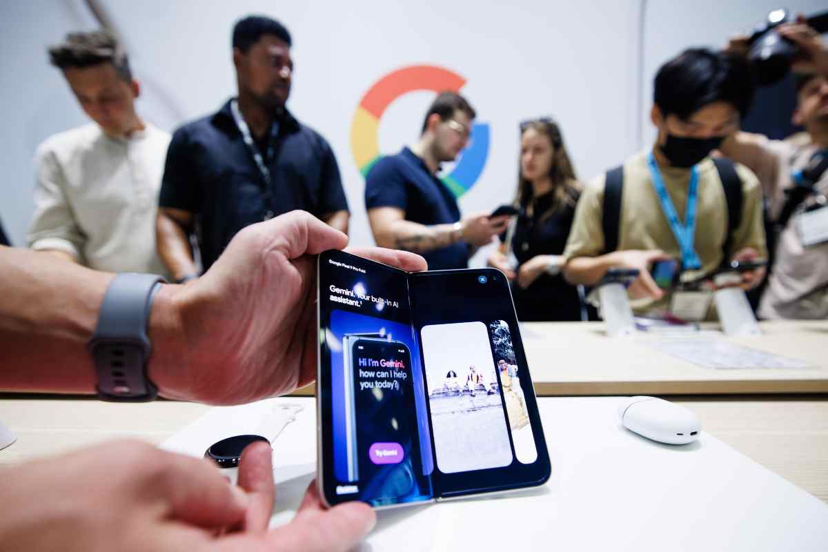 Un Google Pixel 9 Pro Fold in evidenza